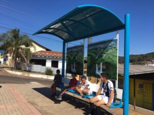 Read more about the article Abrigos de ônibus são revitalizados em Ponte Serrada