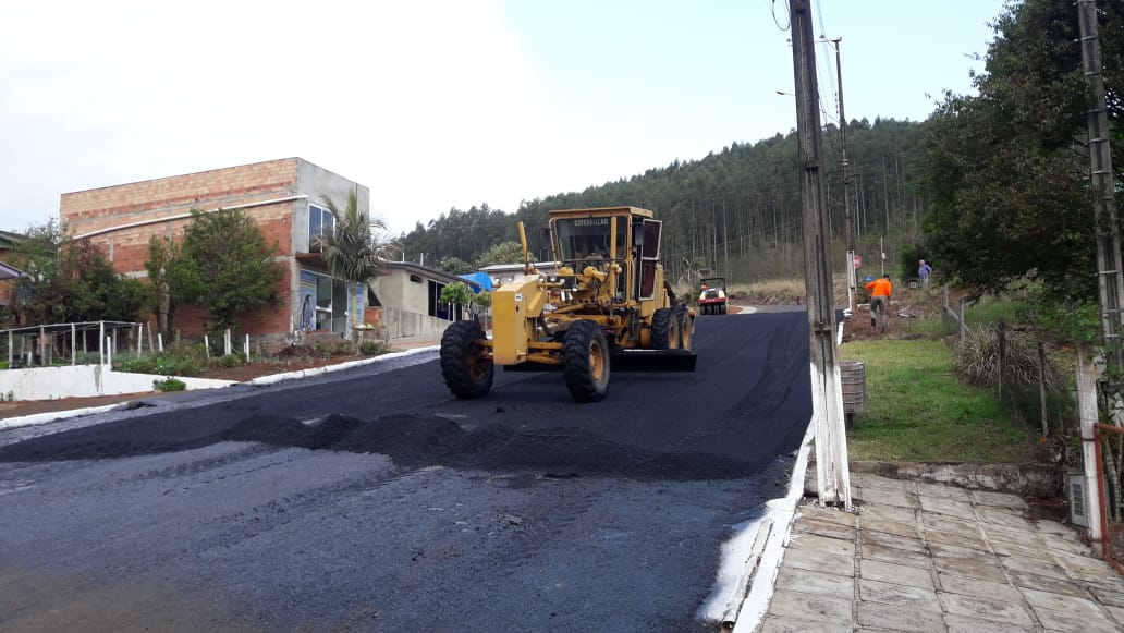 You are currently viewing Prefeitura investe em pavimentação de várias ruas em Marema