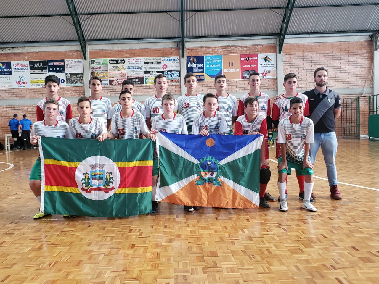 Read more about the article Futsal Xaxim/Cordilheira Alta a um empate de garantir vaga nas semifinais da LCF