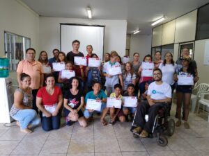 Read more about the article Adolescentes do SCFV Cantinho Feliz concluem curso de informática básica