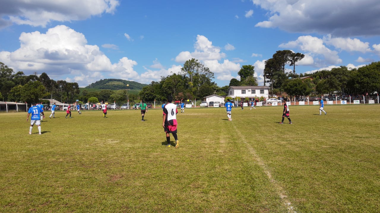 Read more about the article Campeonato Municipal de Futebol de Campo de Ipuaçu chega a grande final