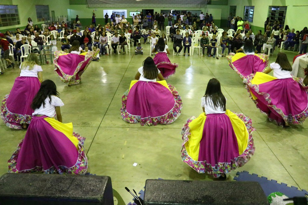 Read more about the article Sarau Cultural abre programação do 28º aniversário de Passos Maia