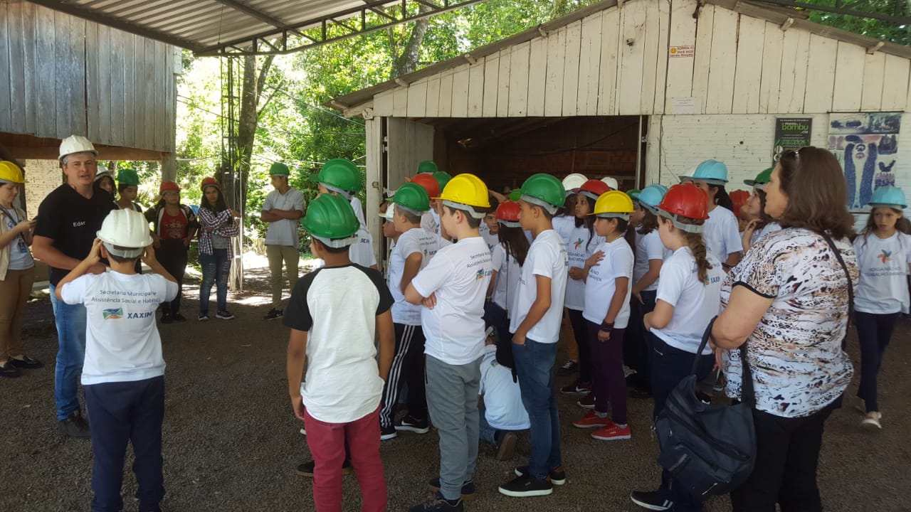 Read more about the article CEACA /SCFV viaja para Ametista do Sul/RS com um grupo de 40 crianças e adolescentes