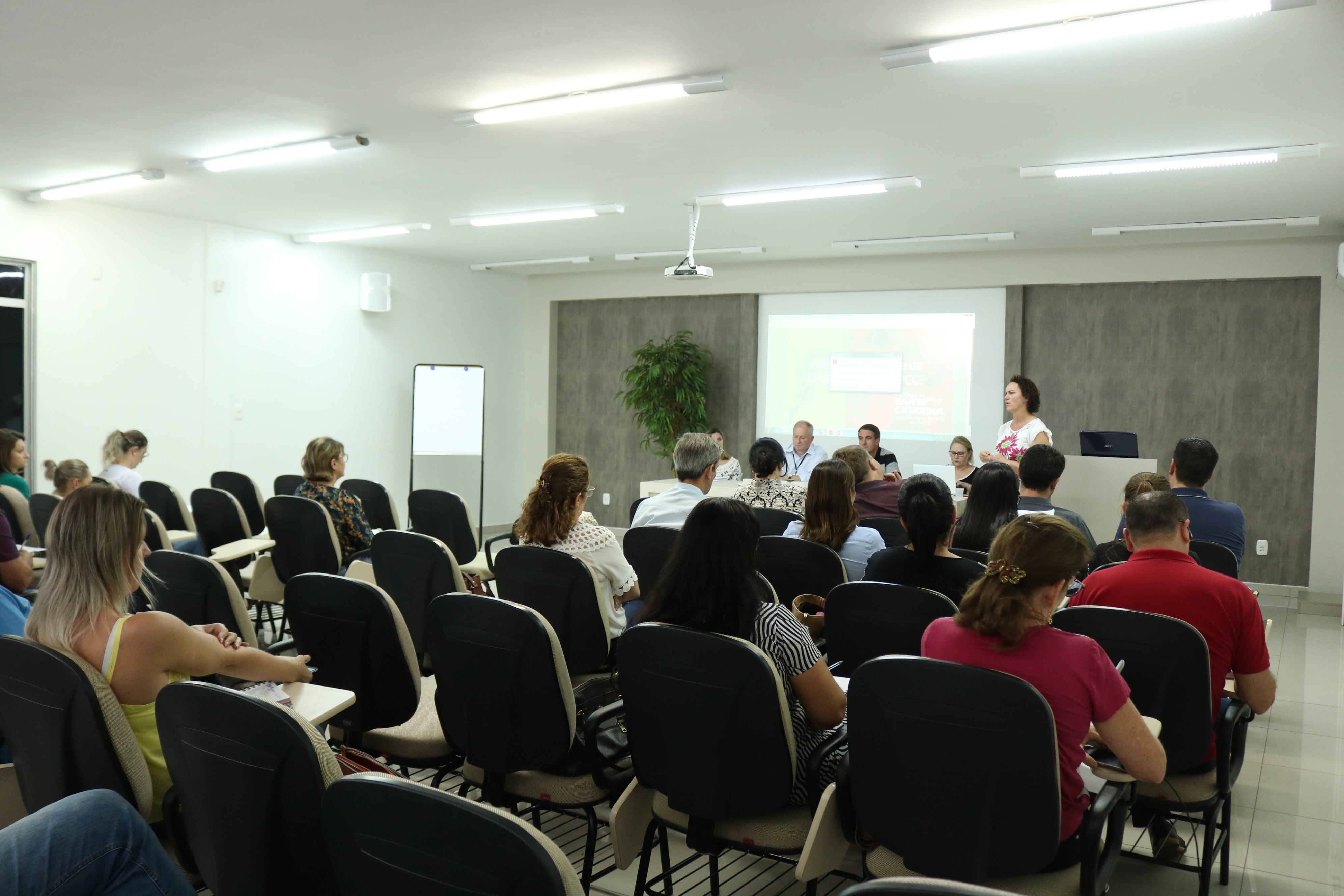 Read more about the article Reunião da CIR reuniu mais de 30 profissionais da saúde de 20 municípios