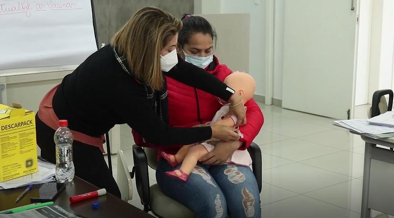 You are currently viewing Região AMAI tem 15 novos vacinadores capacitados para atendimento nas Salas de Vacinas