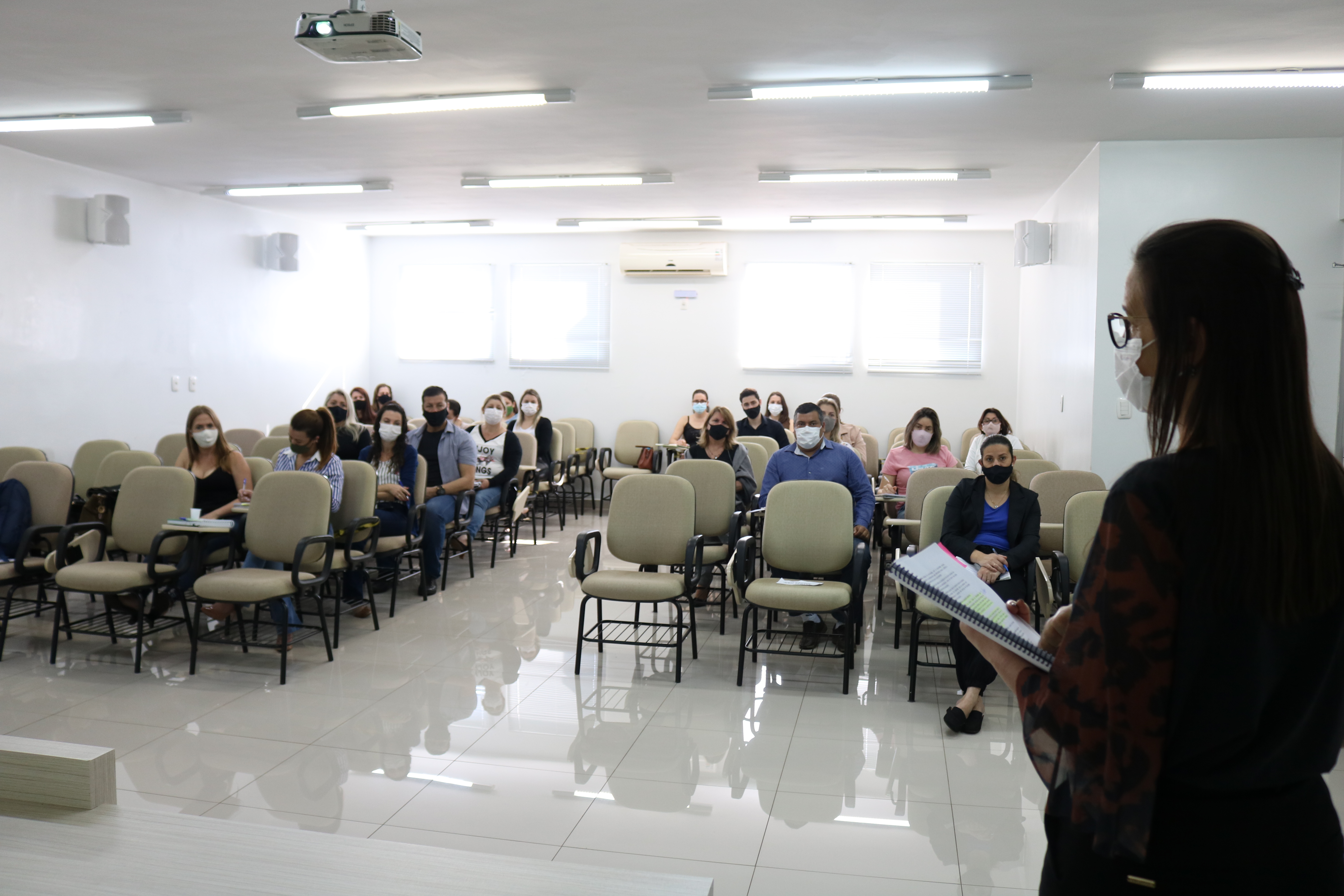 Read more about the article Colegiado de educação discute regramento de retorno às aulas presenciais
