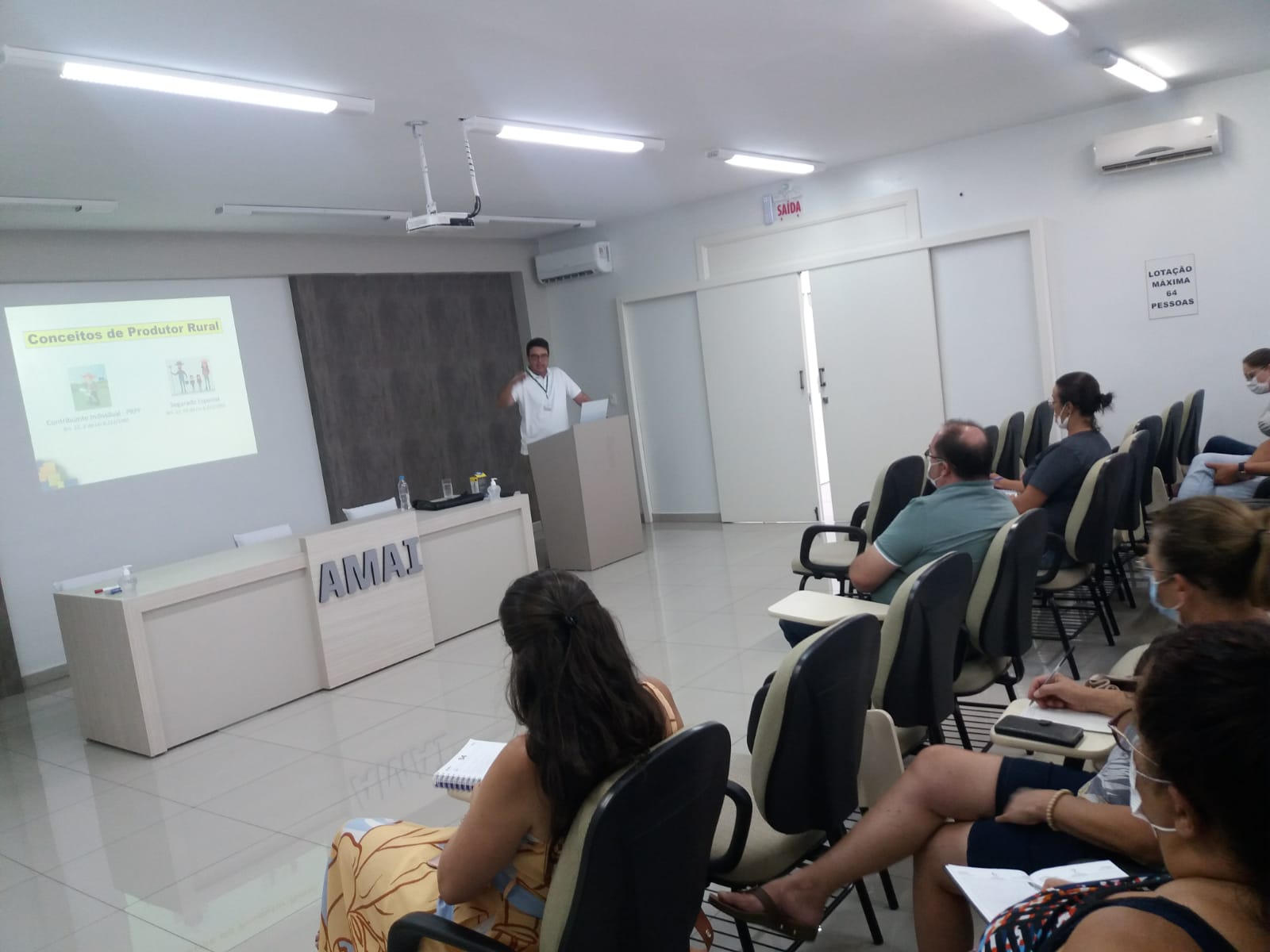 Read more about the article Técnicos participam de curso sobre eSocial na AMAI