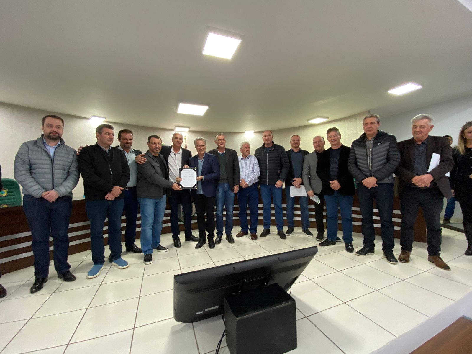 Read more about the article Assinado convenio com Consórcio CIM AMAI, para viabilização de usina de asfalto
