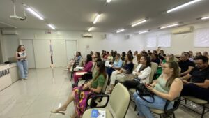Read more about the article Servidores de mais de 15 municípios participam de formação na AMAI