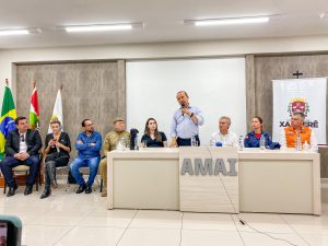 Read more about the article Governador visita Xanxerê e realiza coletiva na sede da AMAI