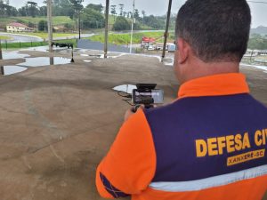 Read more about the article Curso de piloto de drone é realizado pela Defesa Civil em parceria com a AMAI