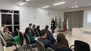 Read more about the article GMCs e engenheiros da região AMAI participam de reunião conjunta com FECAM na AMAI