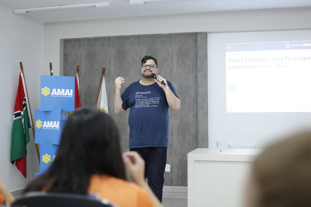 Representantes dos 14 municípios do Alto Irani participam de Conferência na AMAI